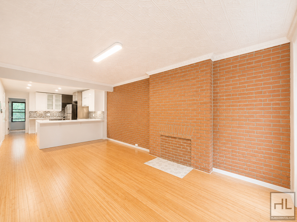 Waverly Avenue - Photo 1