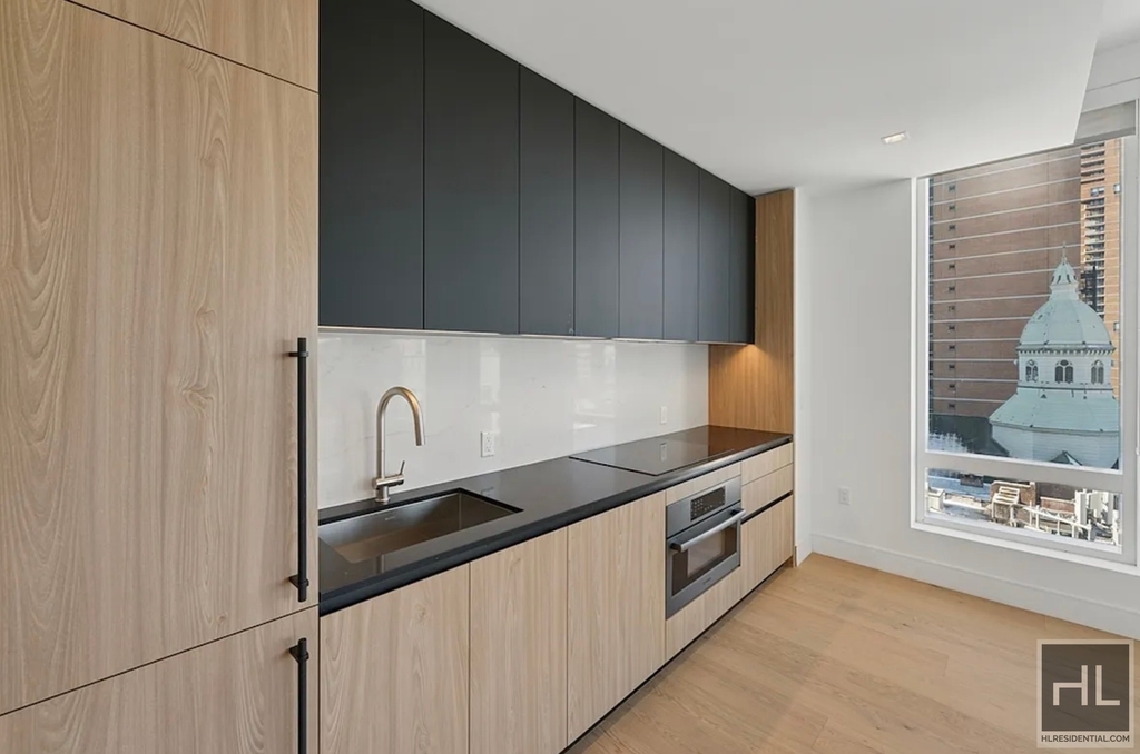 West 43rd Street - Photo 2