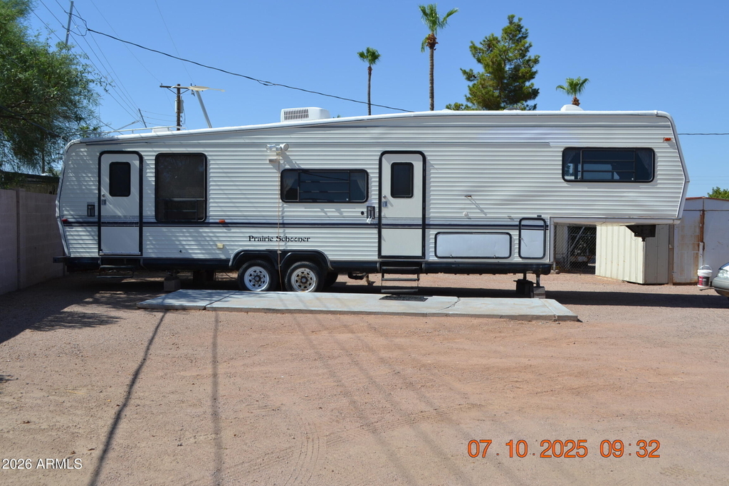 677 S Warner Drive - Photo 0