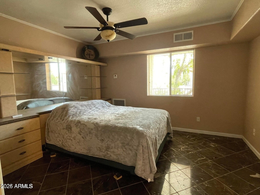 1440 N Idaho Road - Photo 4