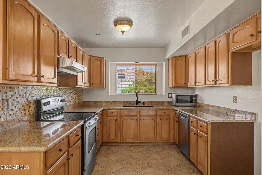 12790 N 89th Street - Photo 8