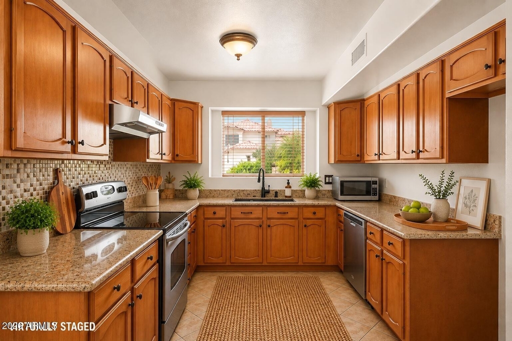 12790 N 89th Street - Photo 9