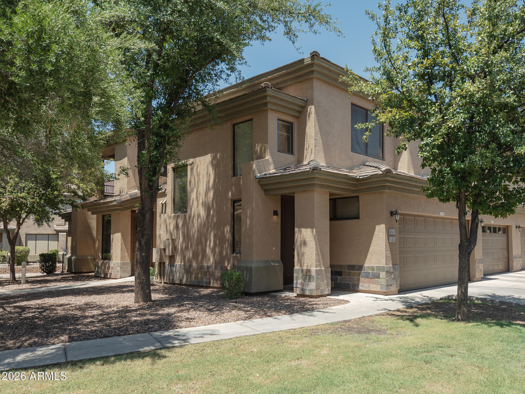 705 W Queen Creek Road - Photo 1