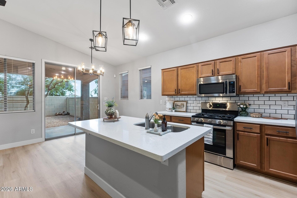 10361 W Foothill Drive - Photo 12