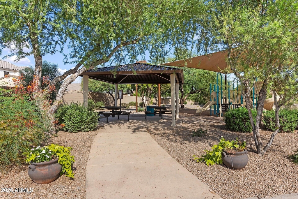 10361 W Foothill Drive - Photo 32