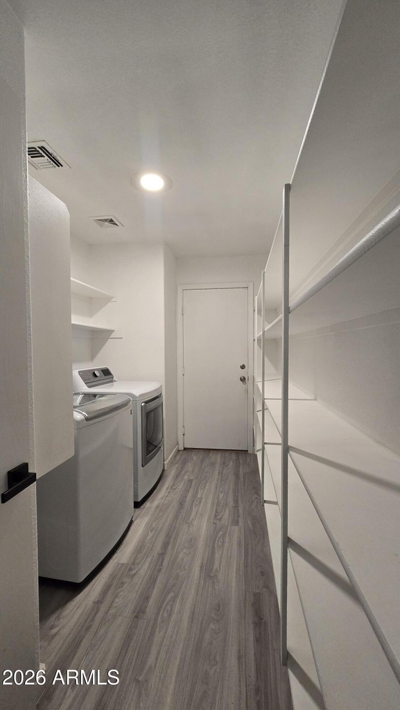 638 E Springfield Place - Photo 25