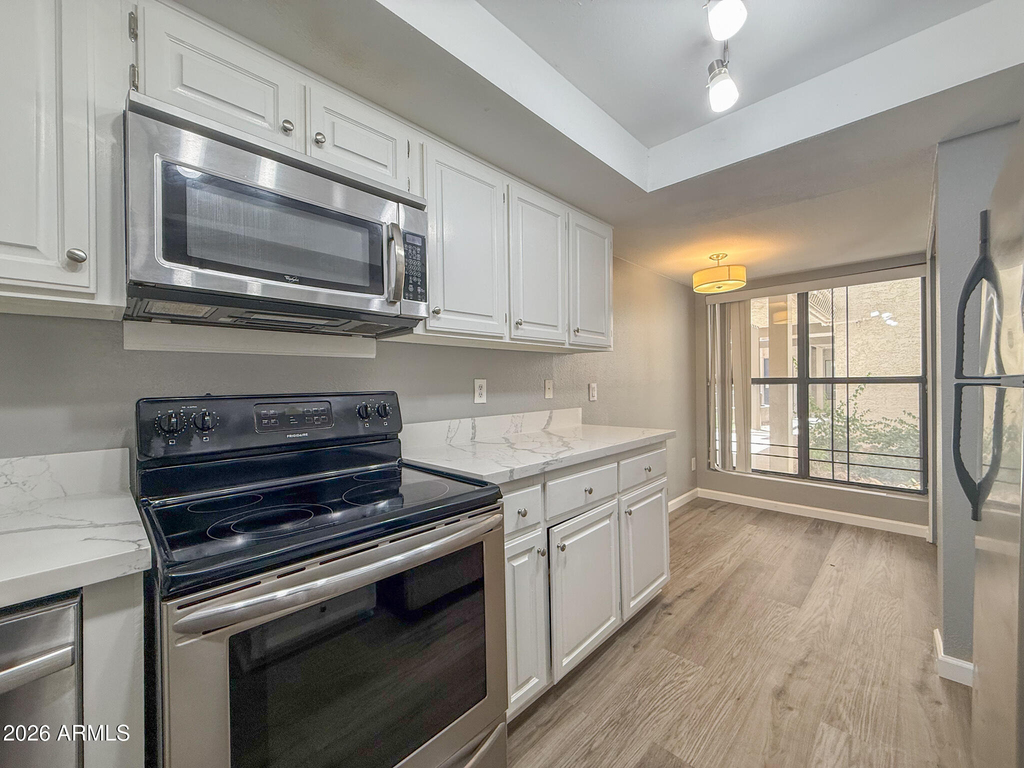 5110 N 31st Way - Photo 1