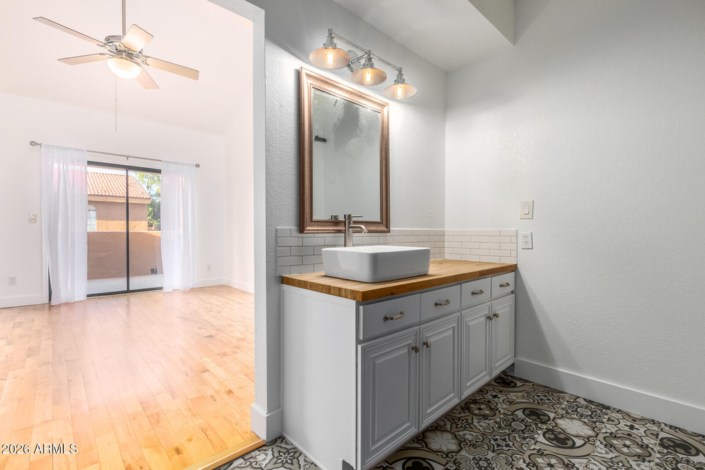 5640 E Bell Road - Photo 6