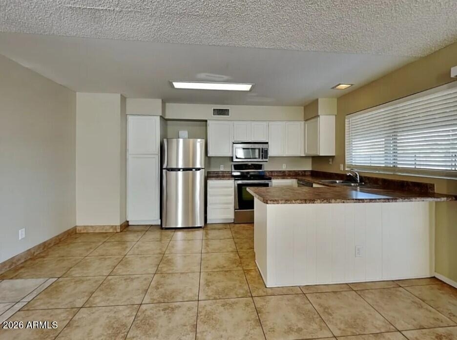 2343 W Portobello Avenue - Photo 3