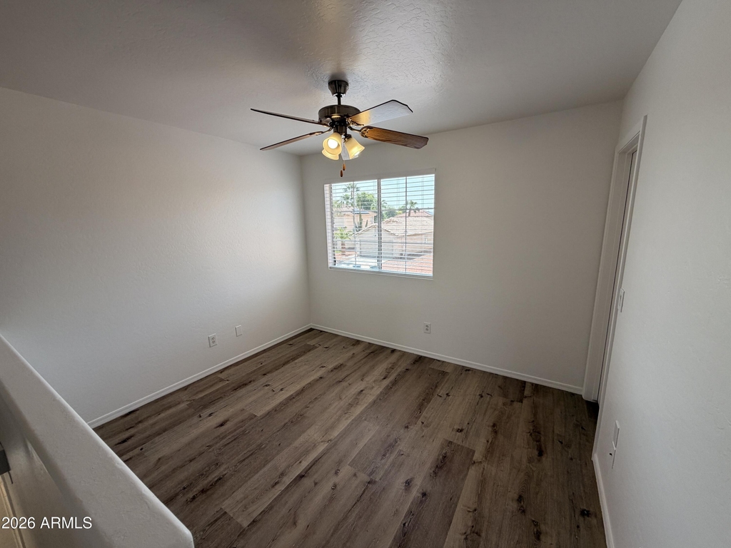 12930 W Paradise Drive - Photo 7
