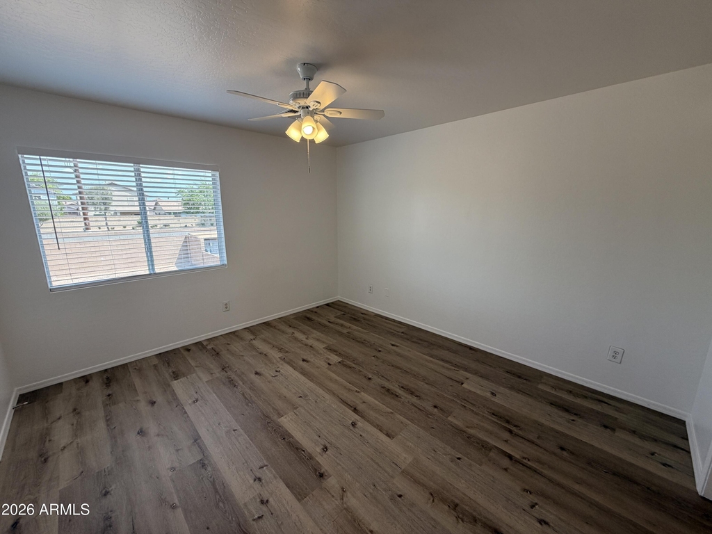12930 W Paradise Drive - Photo 15