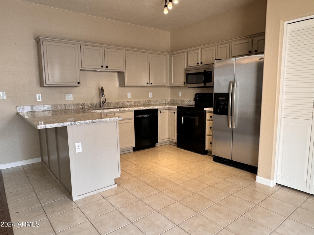 2300 E Magma Road - Photo 2