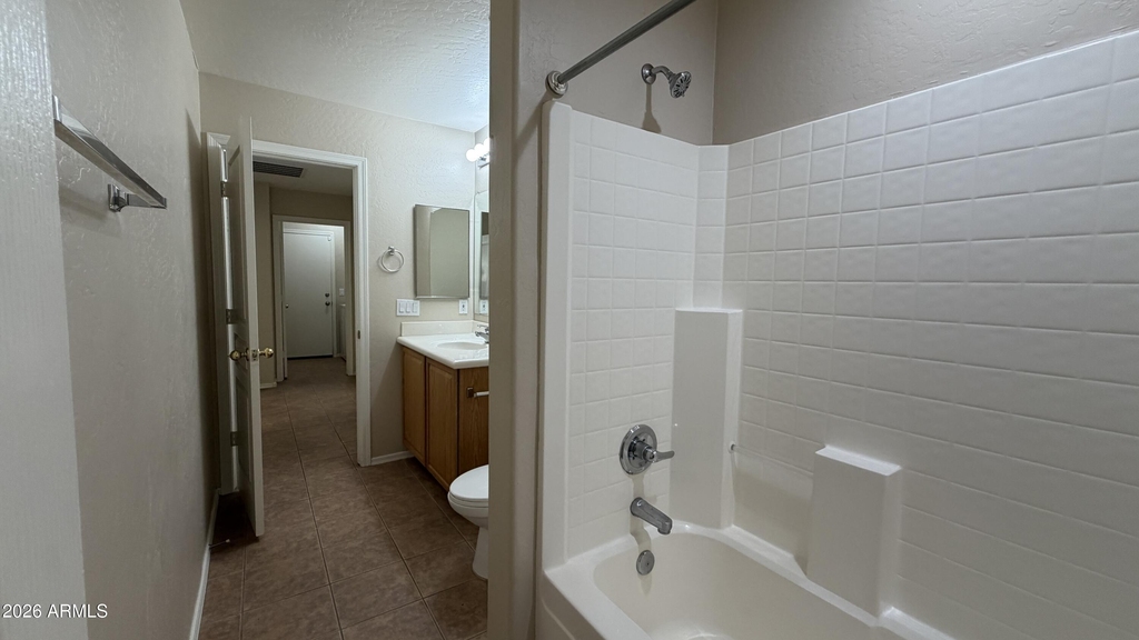 3905 E Cloudburst Drive - Photo 8