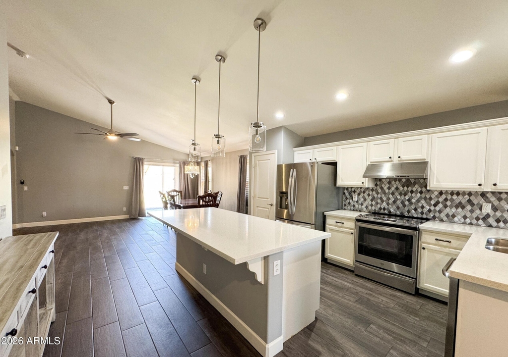 6620 W Watkins Street - Photo 10