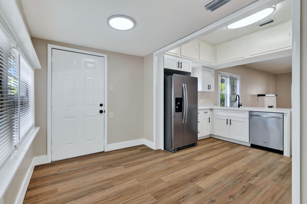 3714 Henry Avenue - Photo 4