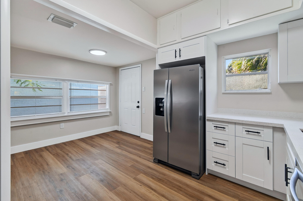 3714 Henry Avenue - Photo 3