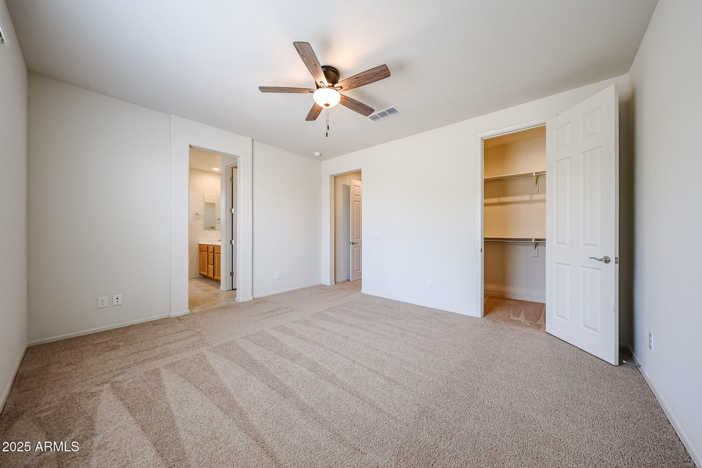 7106 W Hedge Hog Place - Photo 7