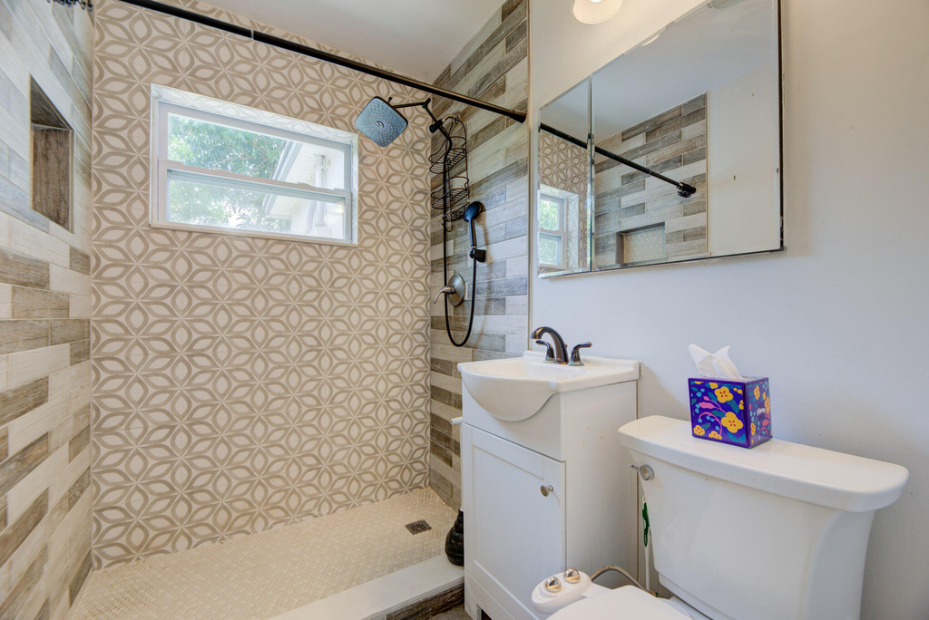 2633 Ne 16th Avenue - Photo 3