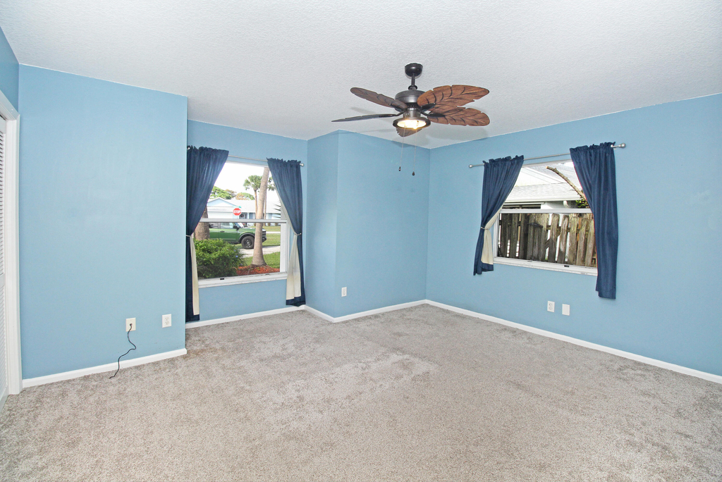 896 Rose Court - Photo 68