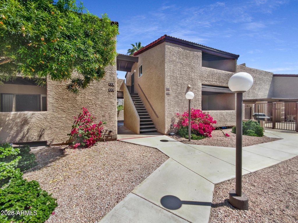 5146 E Oak Street - Photo 2