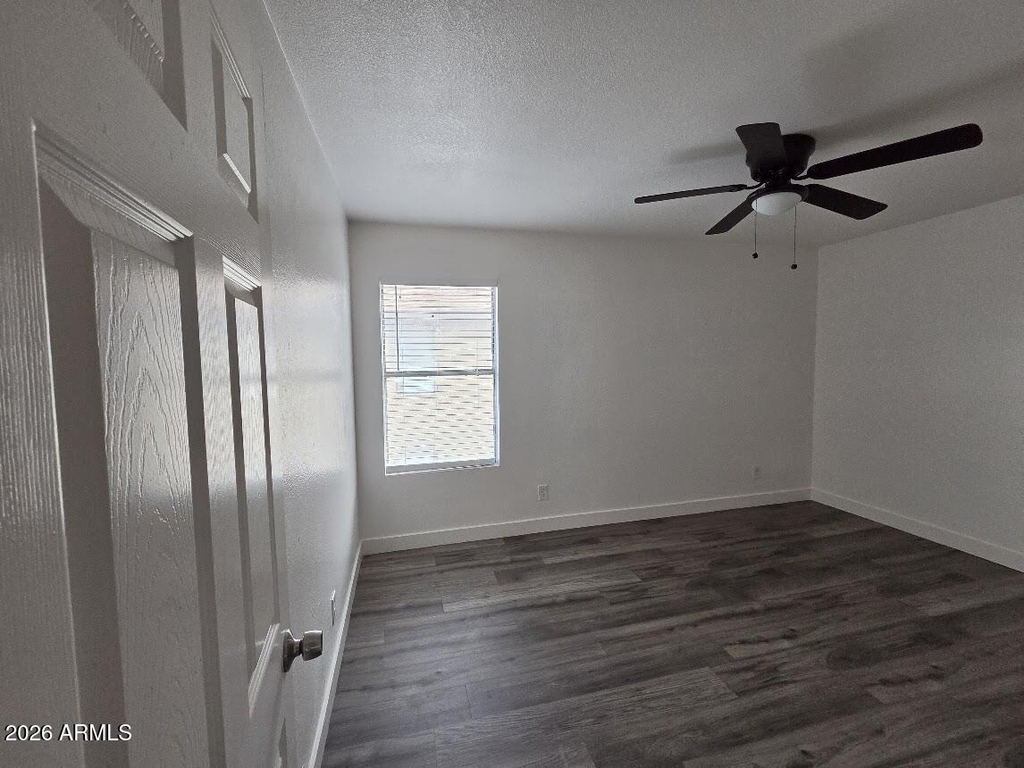 260 W 8th Avenue - Photo 11