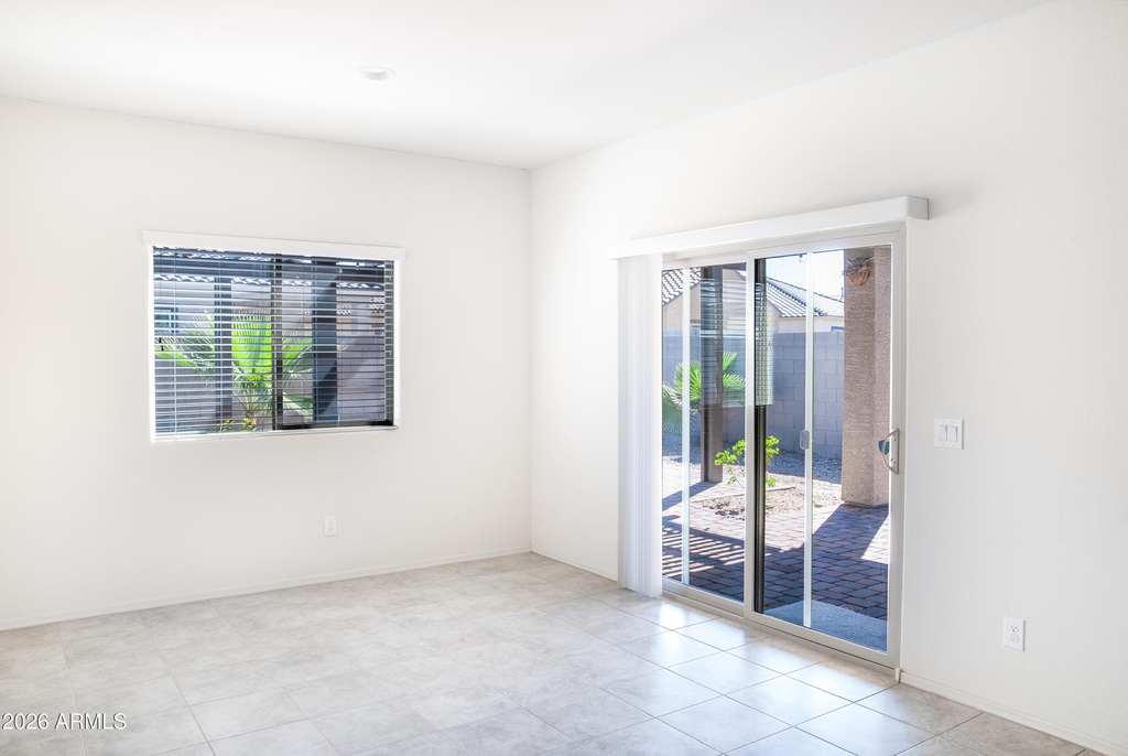 43633 W Yucca Lane - Photo 19
