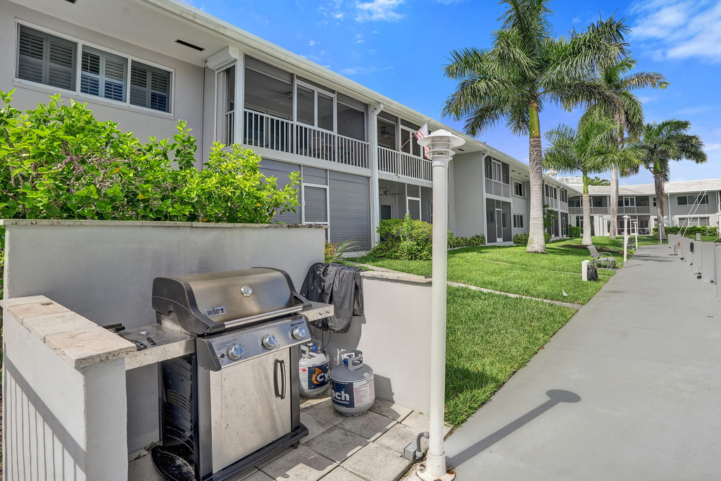 3209 Ne 36th Street - Photo 26