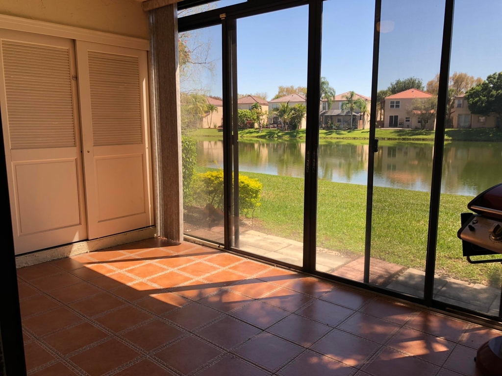 10730 Nw 14th Street - Photo 14
