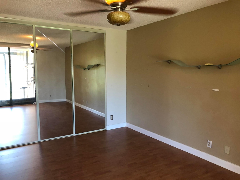 10730 Nw 14th Street - Photo 6