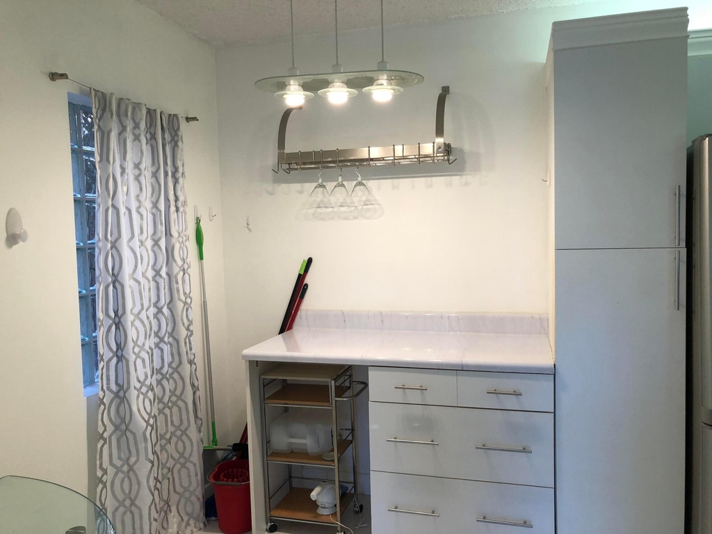 10730 Nw 14th Street - Photo 2