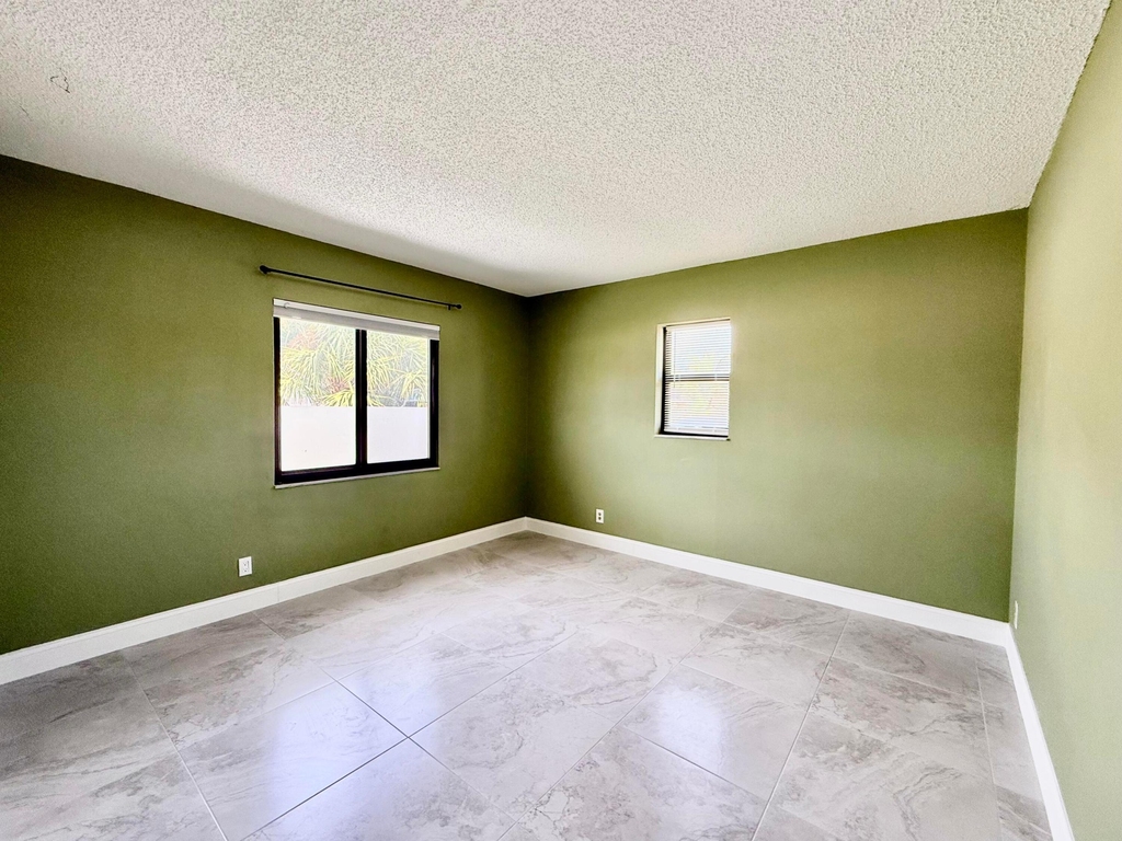 1691 W 26th Street - Photo 5