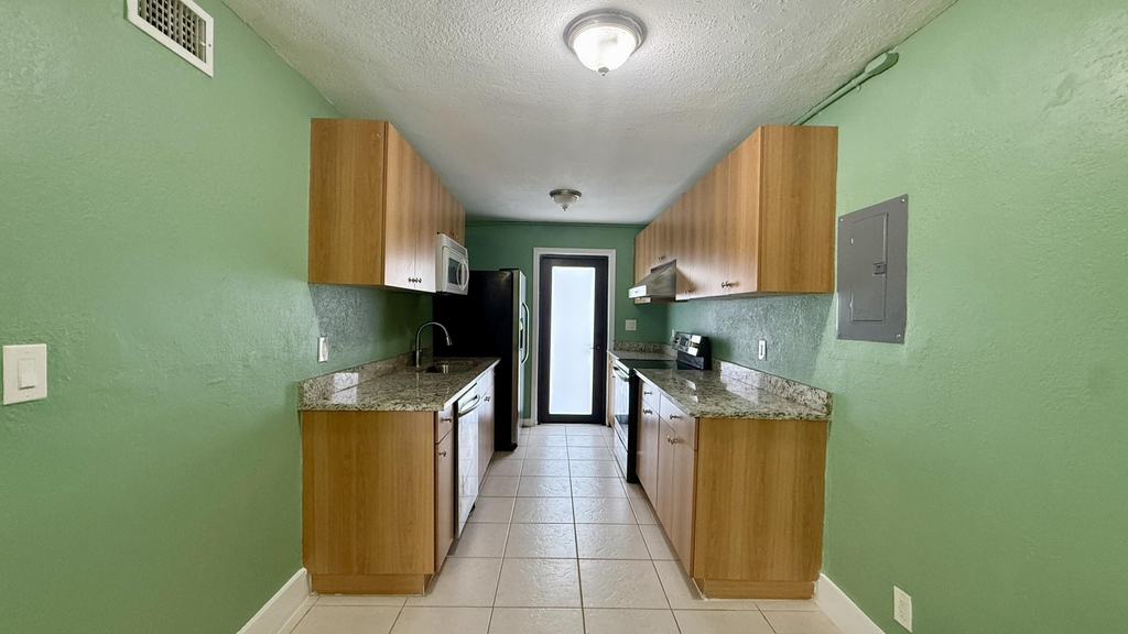 4729 Myrtle Lane - Photo 3