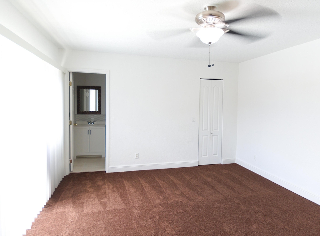 4225 Turnberry Circle - Photo 9