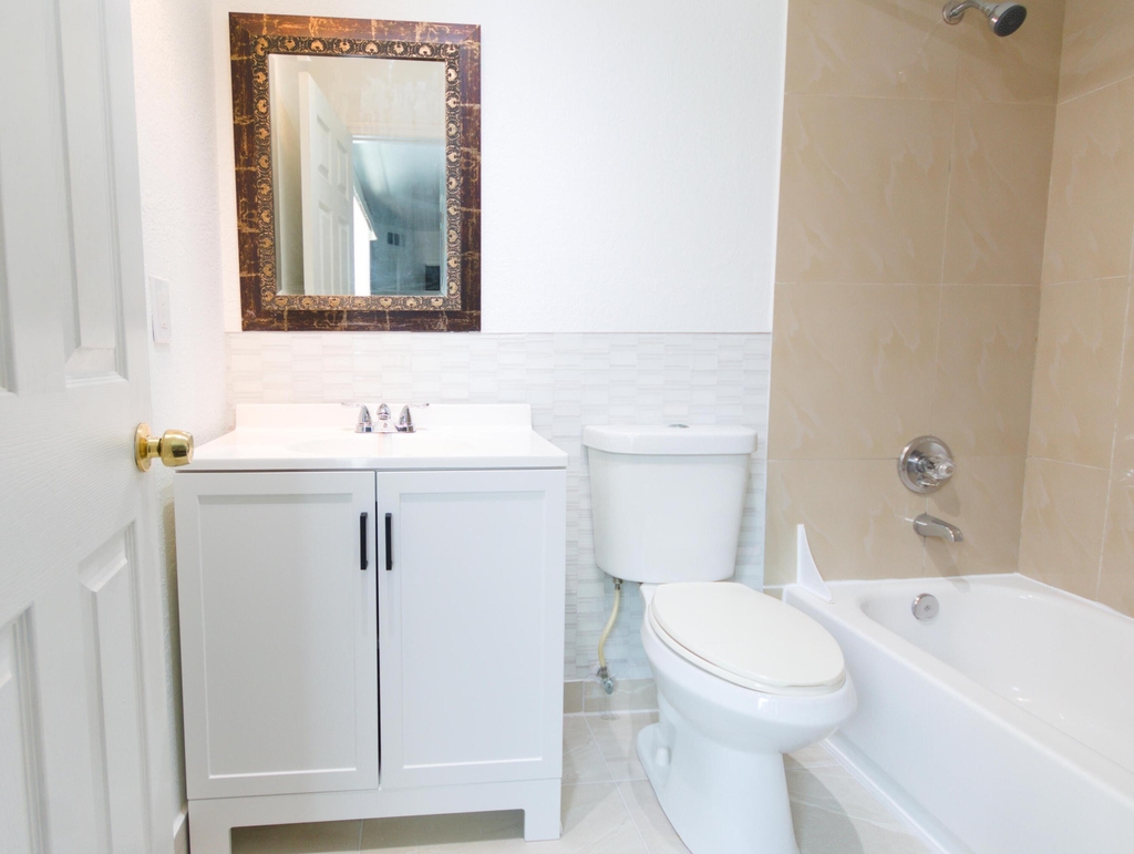 4225 Turnberry Circle - Photo 7