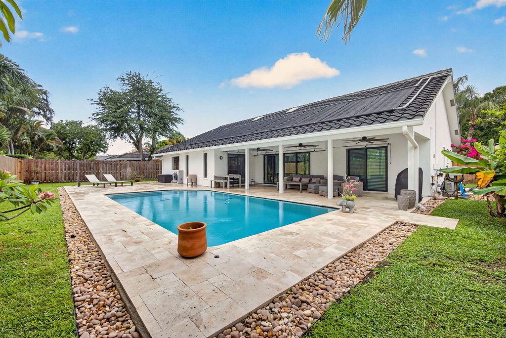 12897 La Rochelle Circle - Photo 80