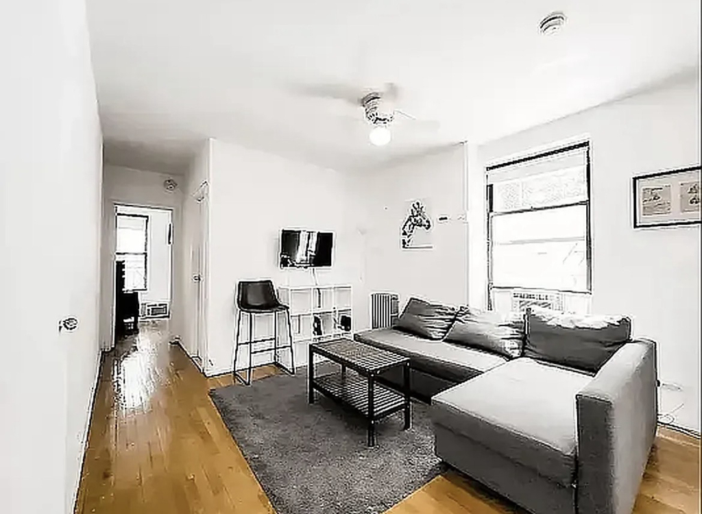 18 King Street - Photo 0