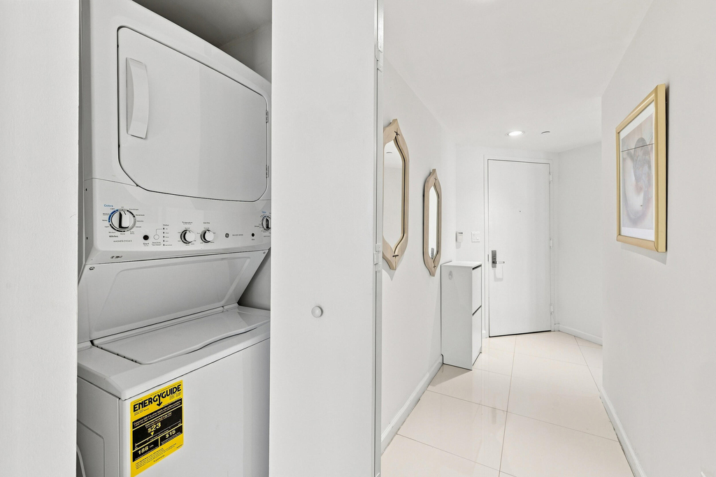 465 Brickell Avenue - Photo 19