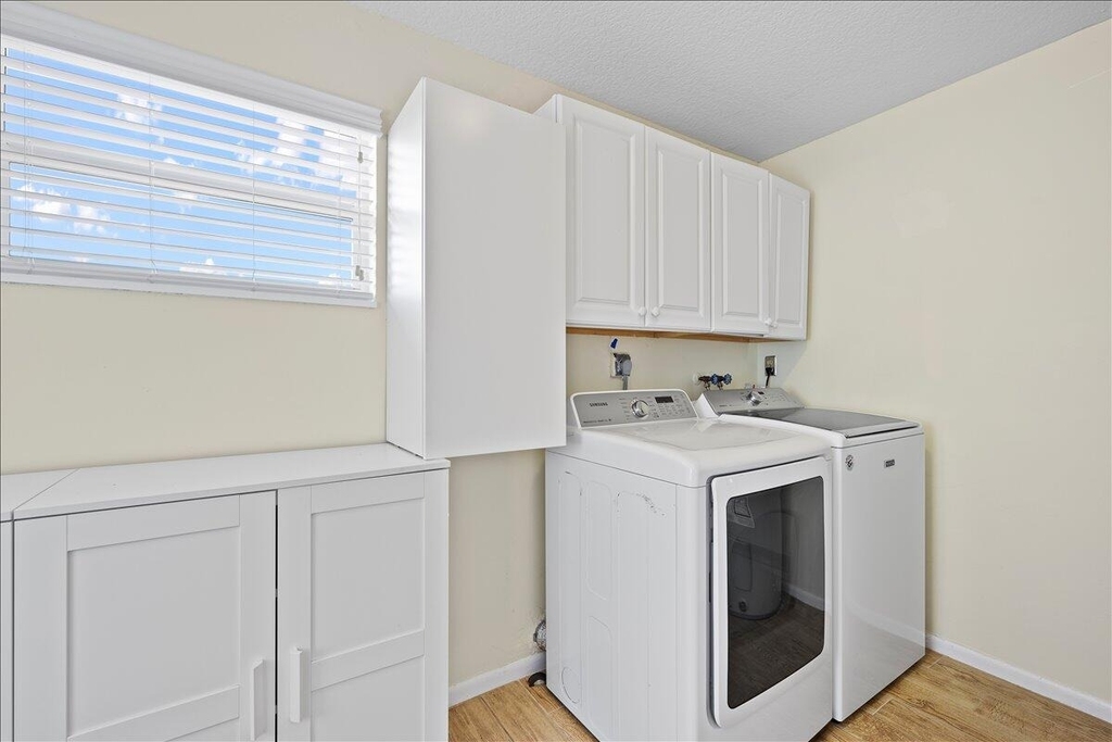 260 Jennings Avenue - Photo 10