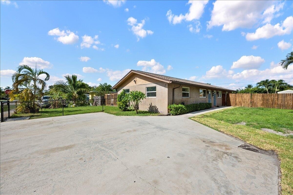 260 Jennings Avenue - Photo 15