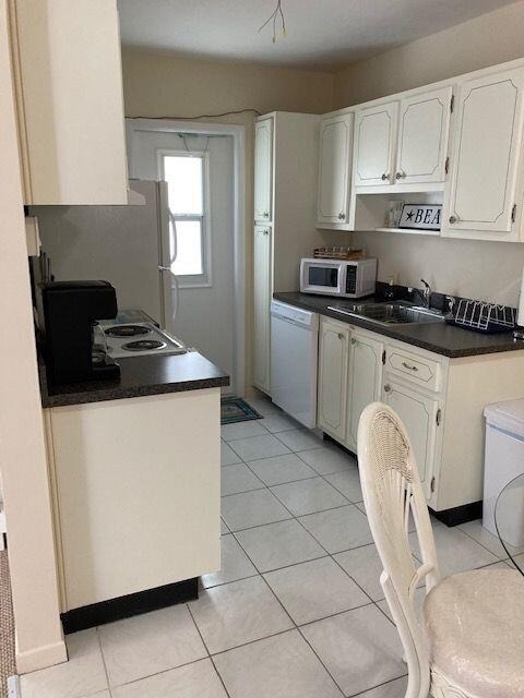 234 Hibiscus Avenue - Photo 9