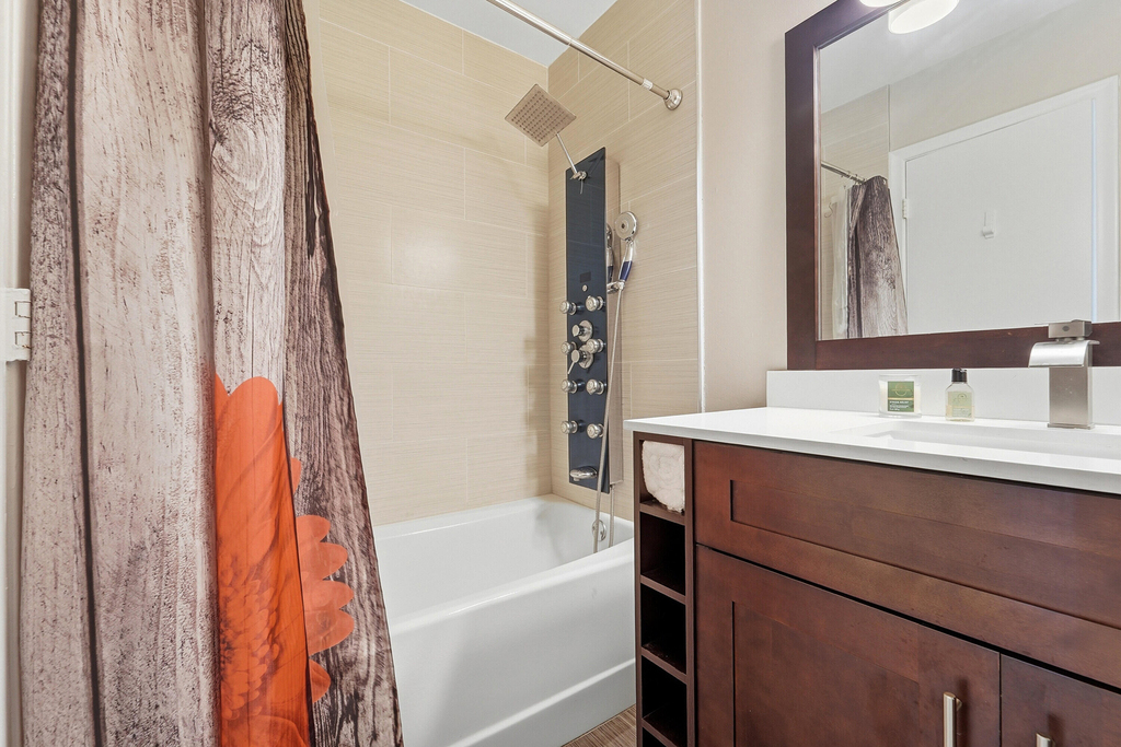 1033 Banks Road - Photo 14