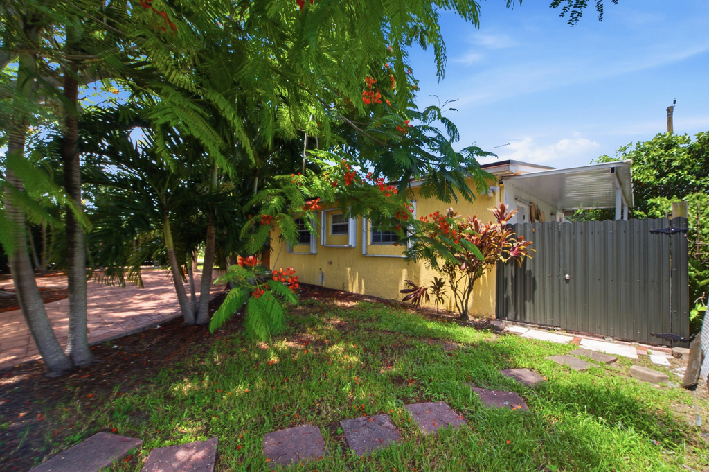10275 Sw 152nd Street - Photo 33