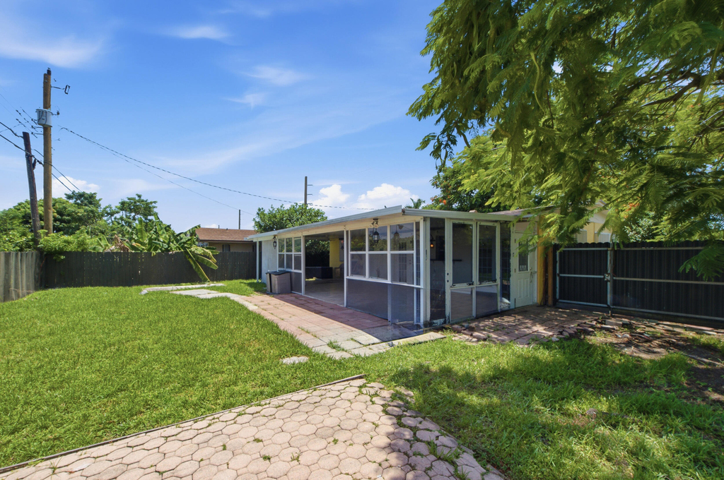 10275 Sw 152nd Street - Photo 29