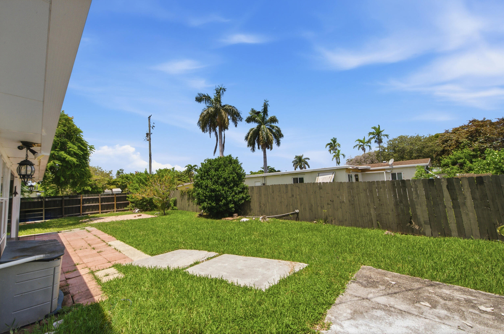 10275 Sw 152nd Street - Photo 26