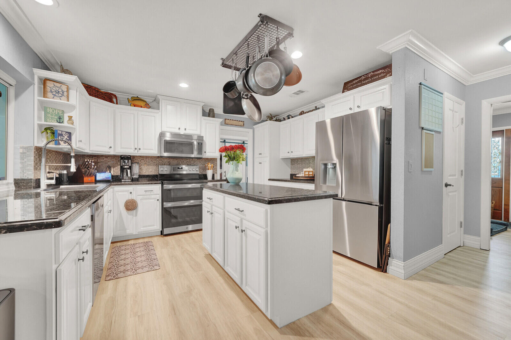 10015 Daisy Avenue - Photo 10