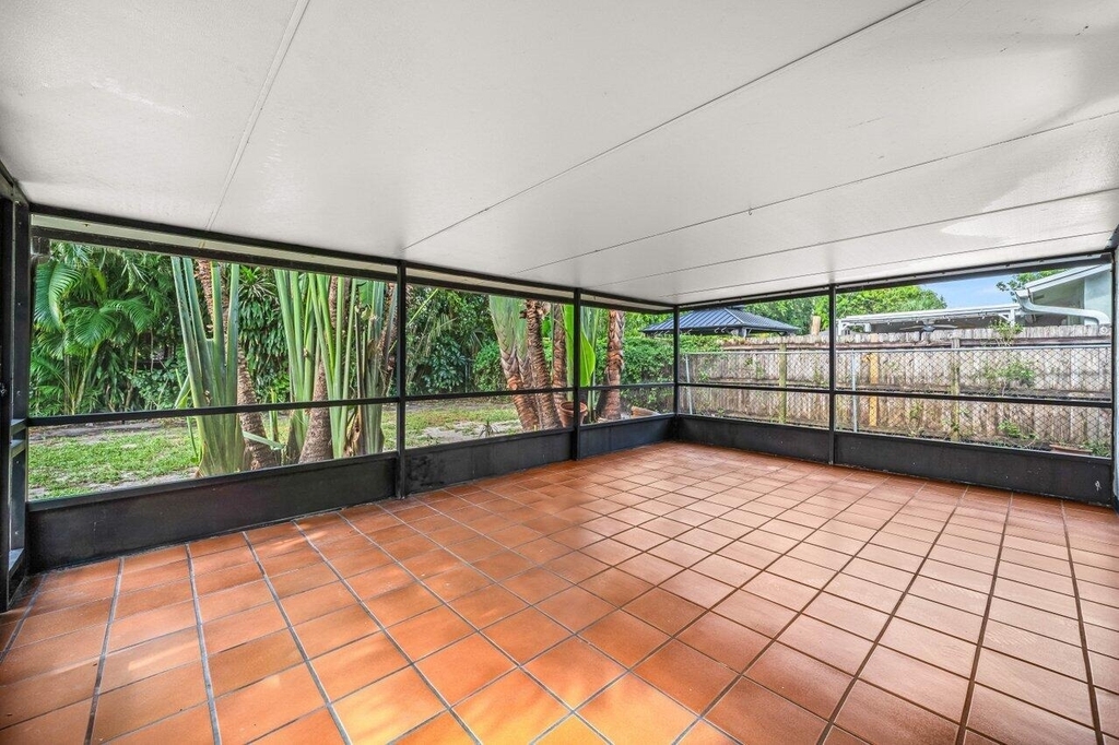 638 Sw 4th Avenue - Photo 22