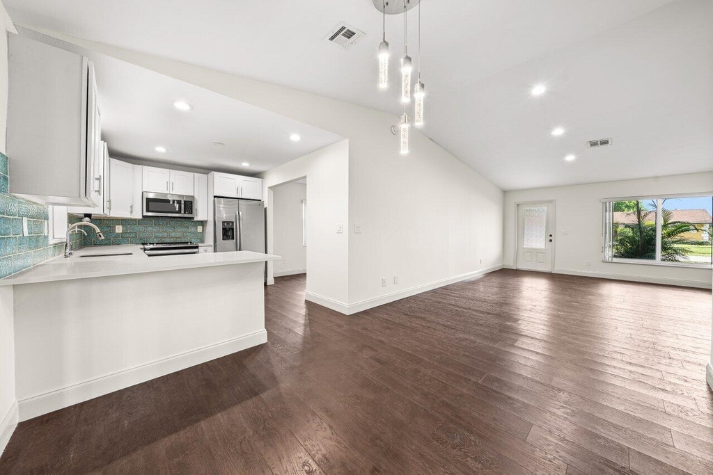 638 Sw 4th Avenue - Photo 6