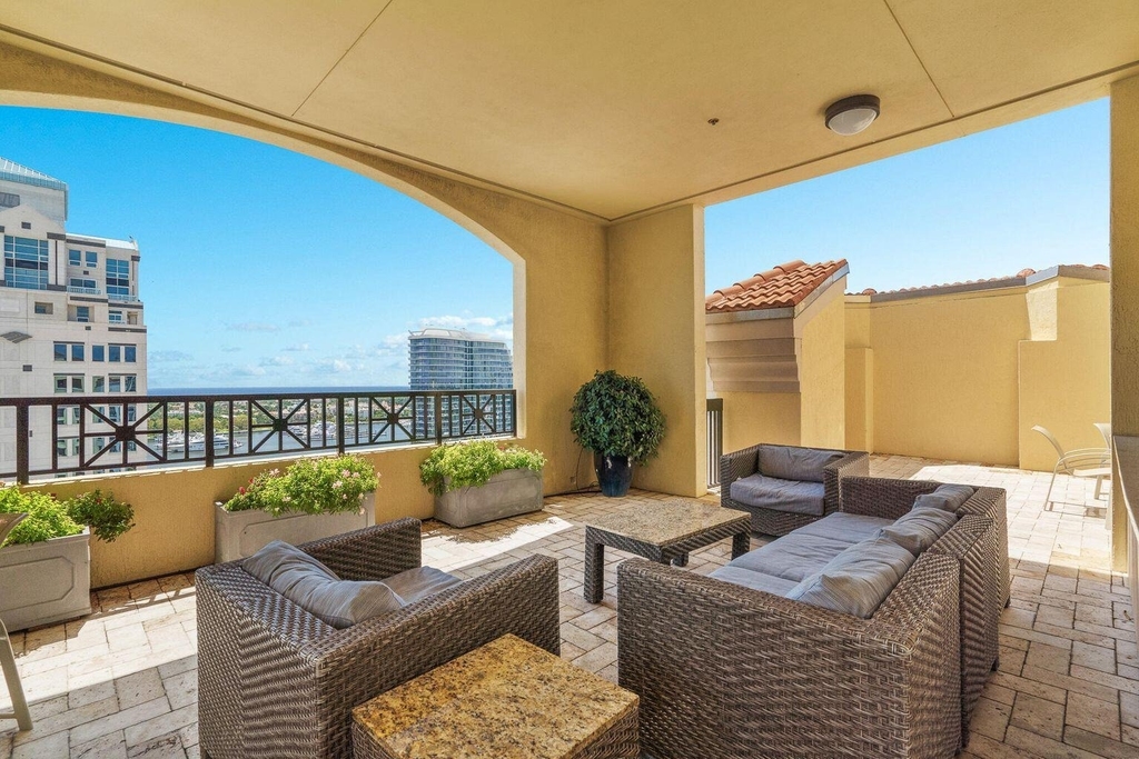801 S Olive Avenue - Photo 8