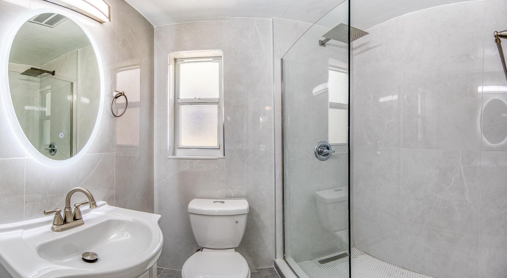219 N E Street - Photo 17
