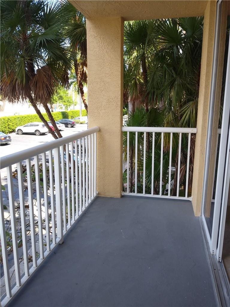 1341 Se 3rd Avenue - Photo 9